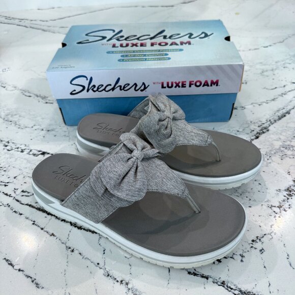 Sketchers Intergrades - Sweet Serene Platform Thong Sandals Gray Size 11 - Picture 2 of 6